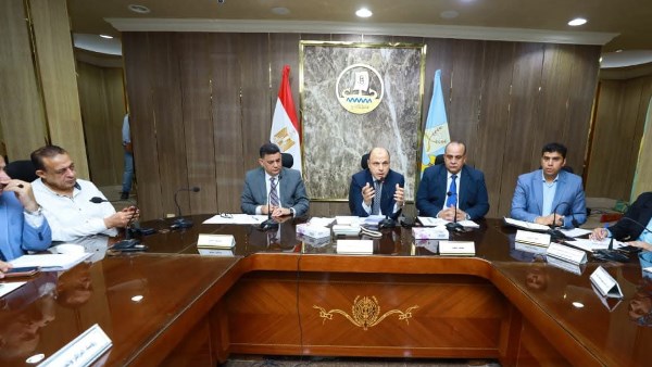 إجتماع محافظ كفر الشيخ 