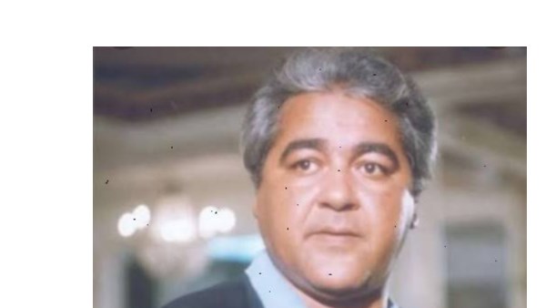 الفنان مصطفي متولي 