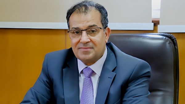 الدكتور أحمد عكاوي رئيس جامعة جنوب الوادي 
