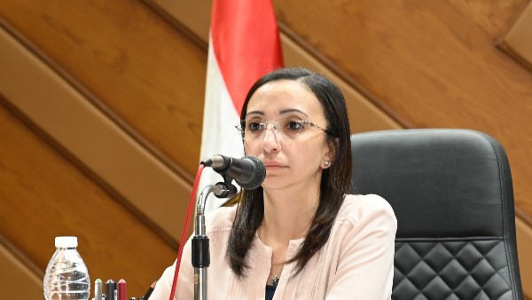 جاكلين عازر محافظ البحيرة 