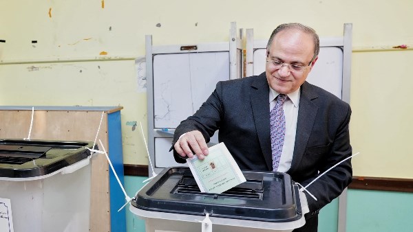رئيس هيئة الدواء المصرية