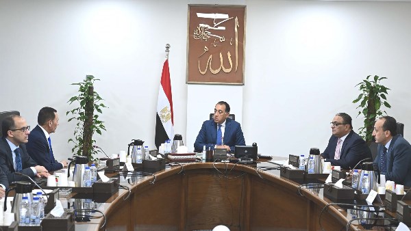 رئيس الوزراء يتابع موقف مشروعات ونشاط شركة "تنمية الريف المصري الجديد" 