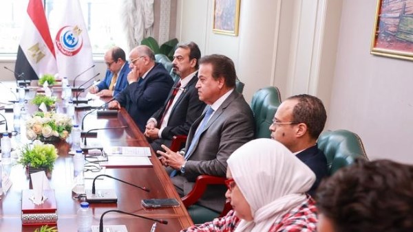 وزير الصحة يستقبل مستشار الرئيس الكولومبي
