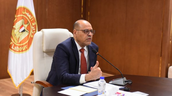 وزير العمل