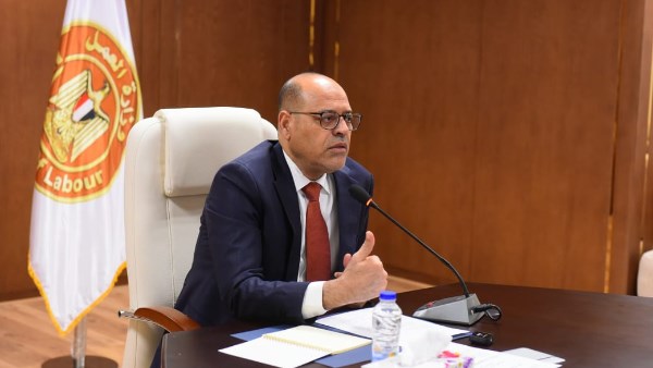 وزير العمل