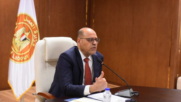 وزير العمل