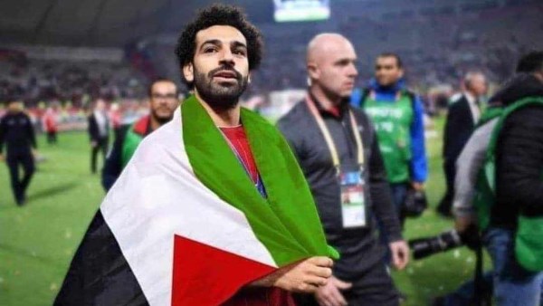 اللاعب الدولي المصري محمد صلاح اللاعب الدولي المصري محمد صلاح