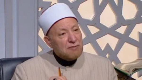 الشيخ عويضة عثمان، أمين الفتوى بدار الإفتاء المصرية