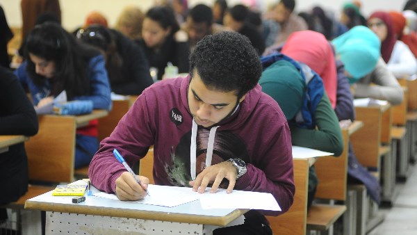 طلاب الثانوية العامة