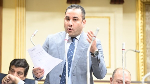  النائب أحمد علي إبراهيم