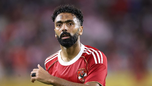 حسين الشحات لاعب الأهلي