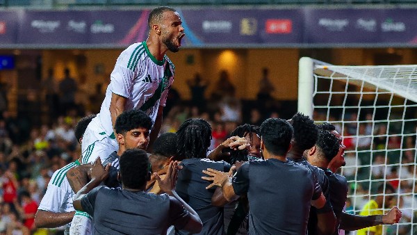 فرحة لاعبو اهلي جدة