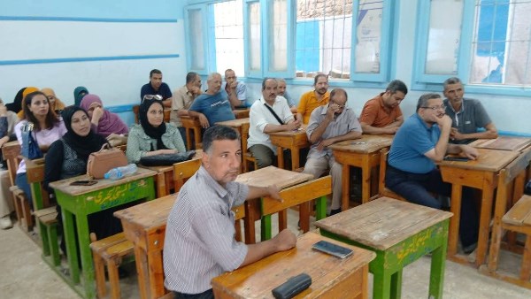 تدريب المعلمين على المناهج المطورة للمرحلتين الابتدائية والاعدادية