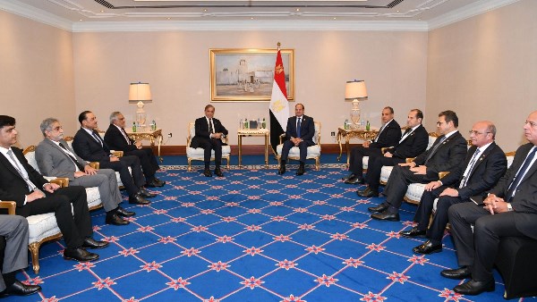 السيد الرئيس السيسي ورئيس وزراء باكستان