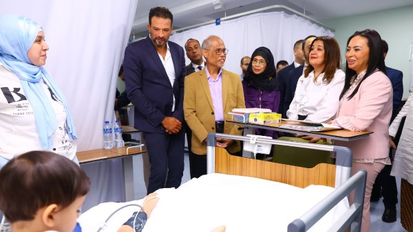 زيلرة وزيرة التضامن لمستشفى الناس 
