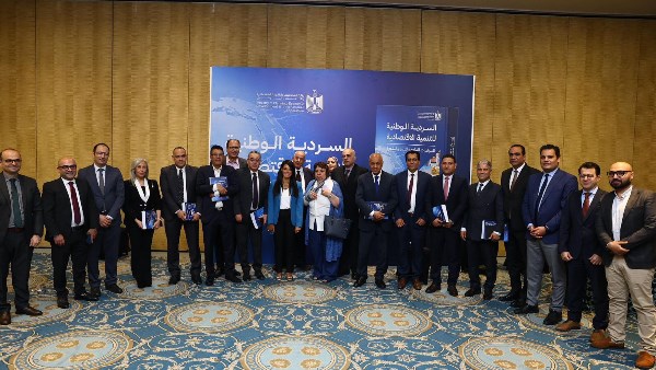 وزيرة التخطيط تعقد لقاء موسعا مع رؤساء تحرير الصحف والمواقع الإخبارية وعدد من الكُتّاب
