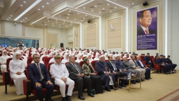 قطاع الحماية المجتمعية يحتفل مع نزلاء مراكز الإصلاح بالمولد النبوي الشريف
