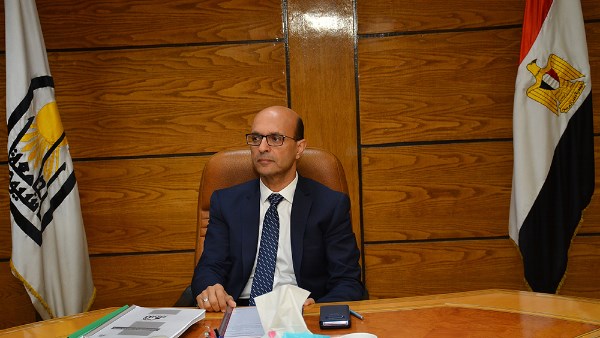  رئيس جامعة أسيوط