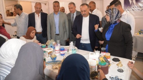 محافظ أسيوط يدشن مبادرة كنوز يدوية