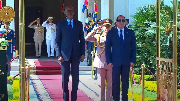 الرئيس السيسى يعقد لقاء مغلقًا ومباحثات موسعة مع نظيره الرواندى