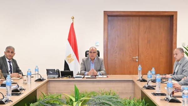 الدكتور هانى سويلم وزير الموارد المائية والرى الدكتور هانى سويلم وزير الموارد المائية والرى