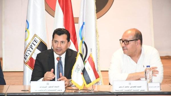 وزير الرياضة ورئيس الأولمبية يبحثان استعدادات الأولمبياد ودعم الاتحادات