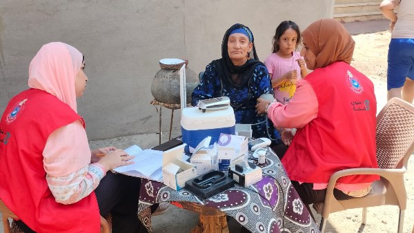 «الصحة»: تقديم أكثر من 77 مليون خدمة طبية مجانية خلال 53 يومًا ضمن حملة «100 يوم صحة»