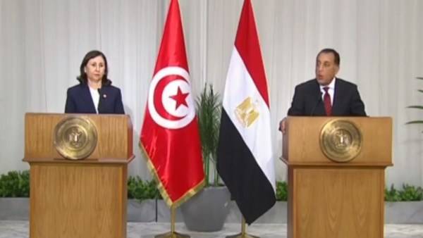 رئيسا وزراء مصر وتونس يشهدان توقيع 8 وثائق لتعميق التعاون الثنائي المشترك