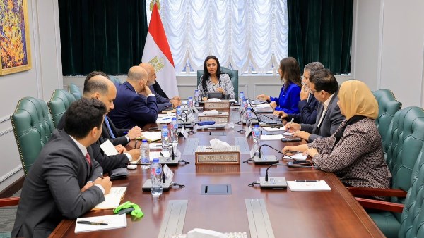 وزيرة التضامن الاجتماعي تلتقي المدير التنفيذي لمصر بمجموعة البنك الدولي