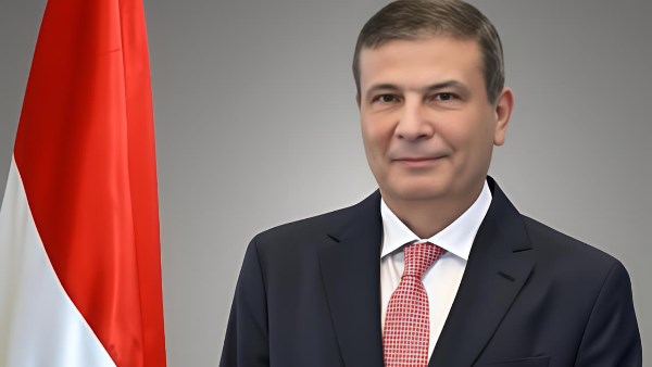 علاء فاروق وزير الزراعة واستصلاح الأراضى
