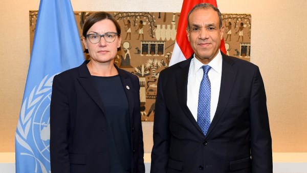 وزير الخارجية يلتقي رئيسة الصليب الأحمر
