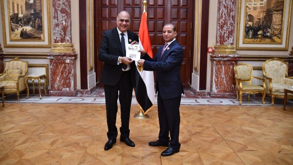 النائب أيمن الهوارى