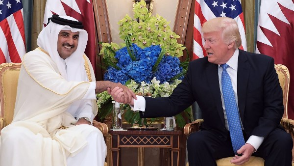 الشيخ تميم بن حمد آل ثاني  و الرئيس الأمريكي دونالد ترمب