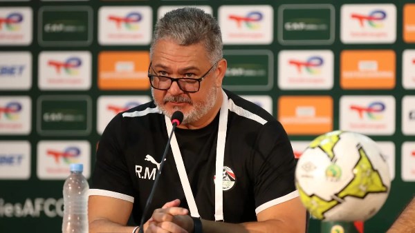البرازيلي ميكالي المدير الفني 