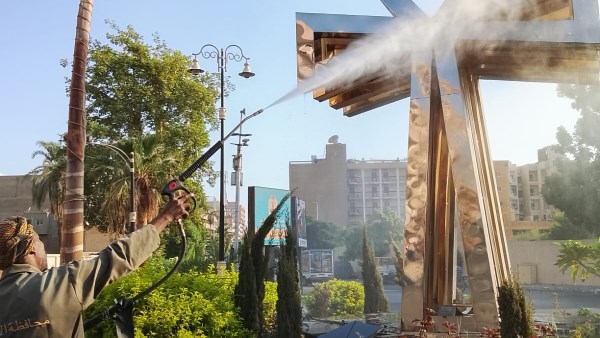 حملة نظافة مكبرة بشوارع الاقصر 