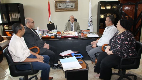 اثناء الاجتماع