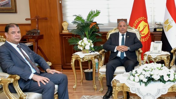 محافظ بورسعيد ومدير مكتبة مصر العامة
