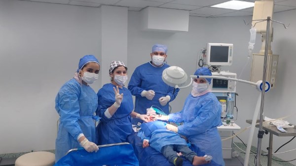 عملية تأهيل اسنان طفل 