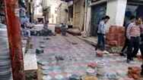 تركيب بلاط إنترلوك بشوارع شبراخيت