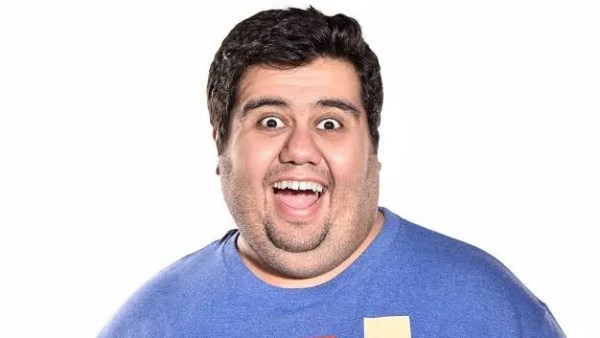 الفنان أيمن وتار