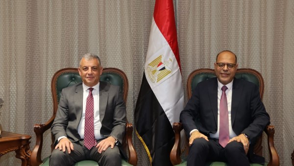 وزير العمل ومحافظ الإسماعيلية