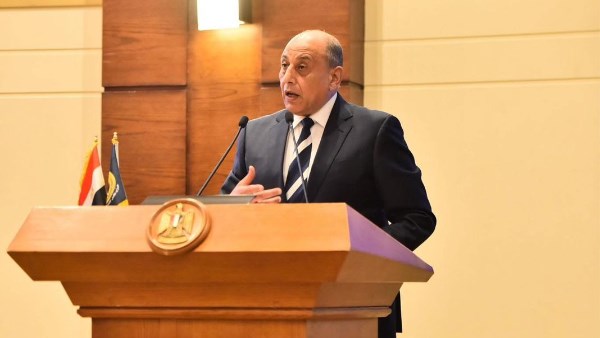 الفريق محمد عباس حلمي