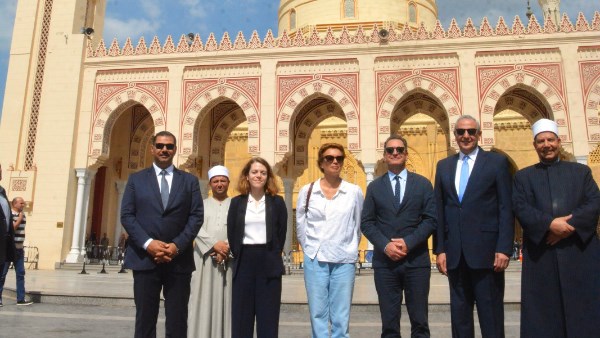 جانب من الزيارة