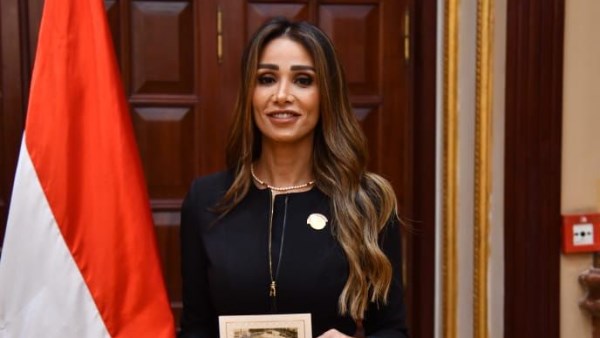 النائبة انجى ماهر نصيف