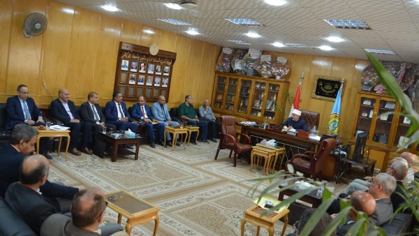 اجتماعًا موسعًا بجامعة الأزهر للوجه القبلي للاستعدادات النهائية للعام الدراسي الجديد