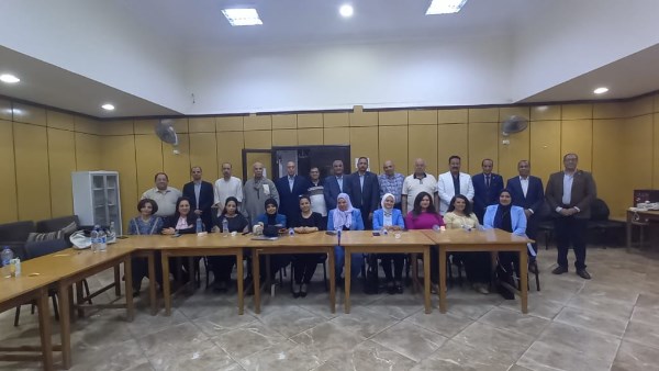 اجتماع أمانة الطوارىء ببيت العائلة بأسيوط