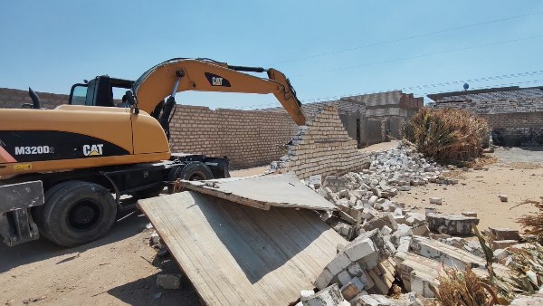 إزالة التعديات على الأراضي الزراعية وأملاك الدولة