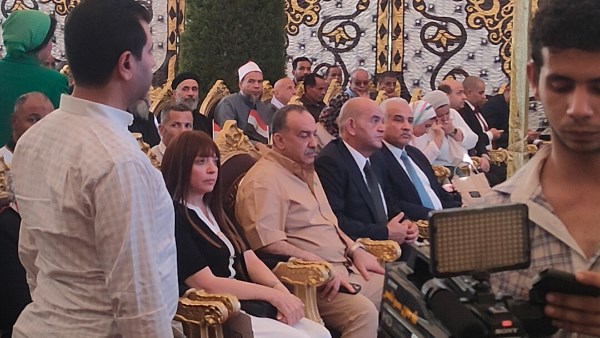 محافظ أسيوط برفقة مسؤولي البنك الأهلي المصري وجمعية الأورمان