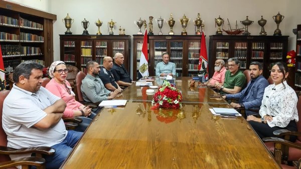 اجتماع الخطيب مع قطاع الكرة
