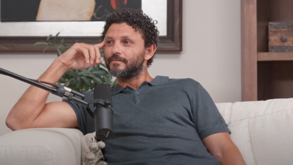 حسام غالي